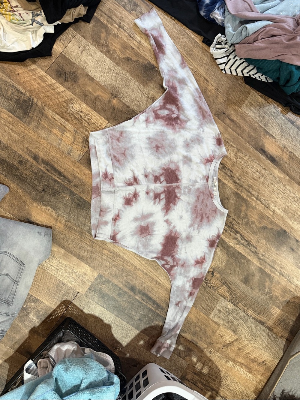 Cyrus Tie-Dye Long Sleeve Crop Tee in White and Dusty Rose